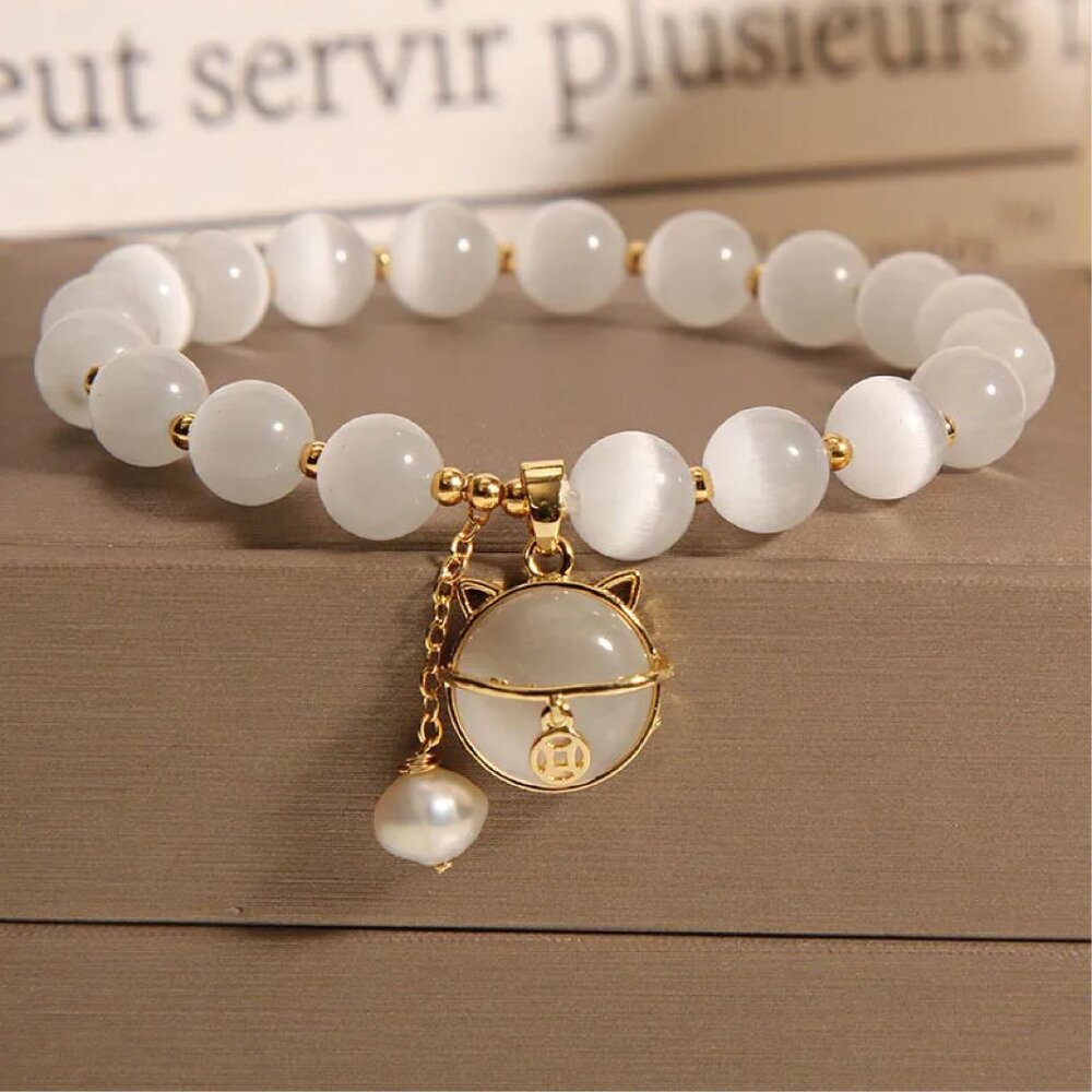 White Beaded Bracelet with Gold Charm - Picture 2 of 4